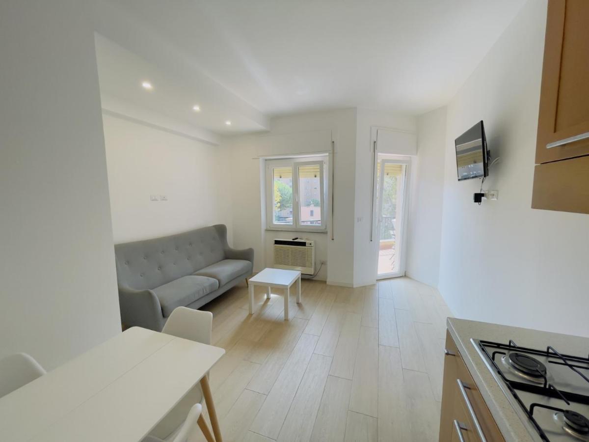 Benci&Gatti Home Con Parcheggio Privato Civitavecchia Luaran gambar