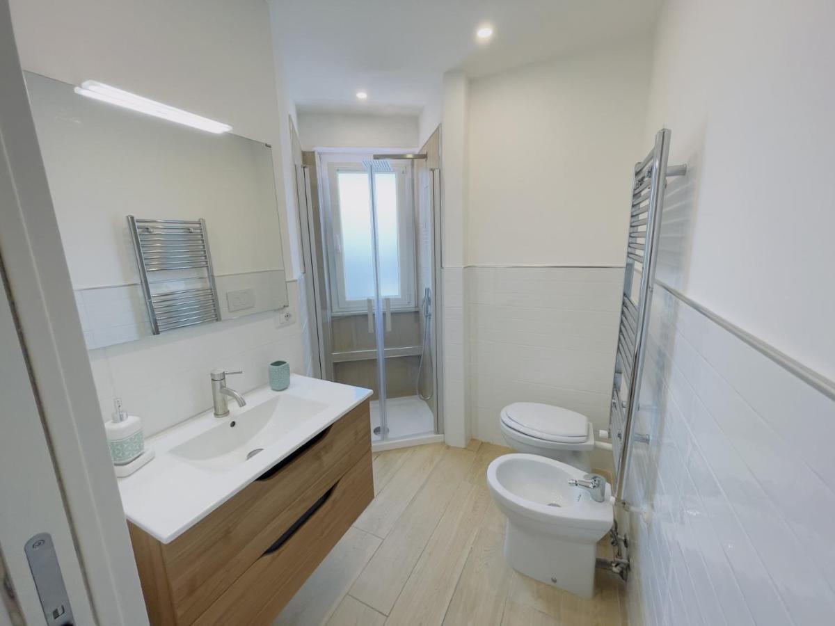 Benci&Gatti Home Con Parcheggio Privato Civitavecchia Luaran gambar